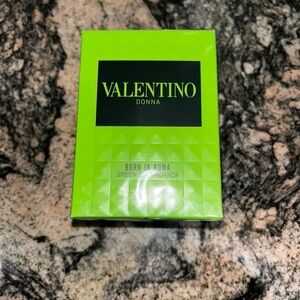 Valentino Donna Born in Roma Green Box